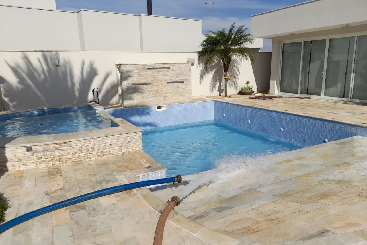 Caminhão Pipa para Piscinas